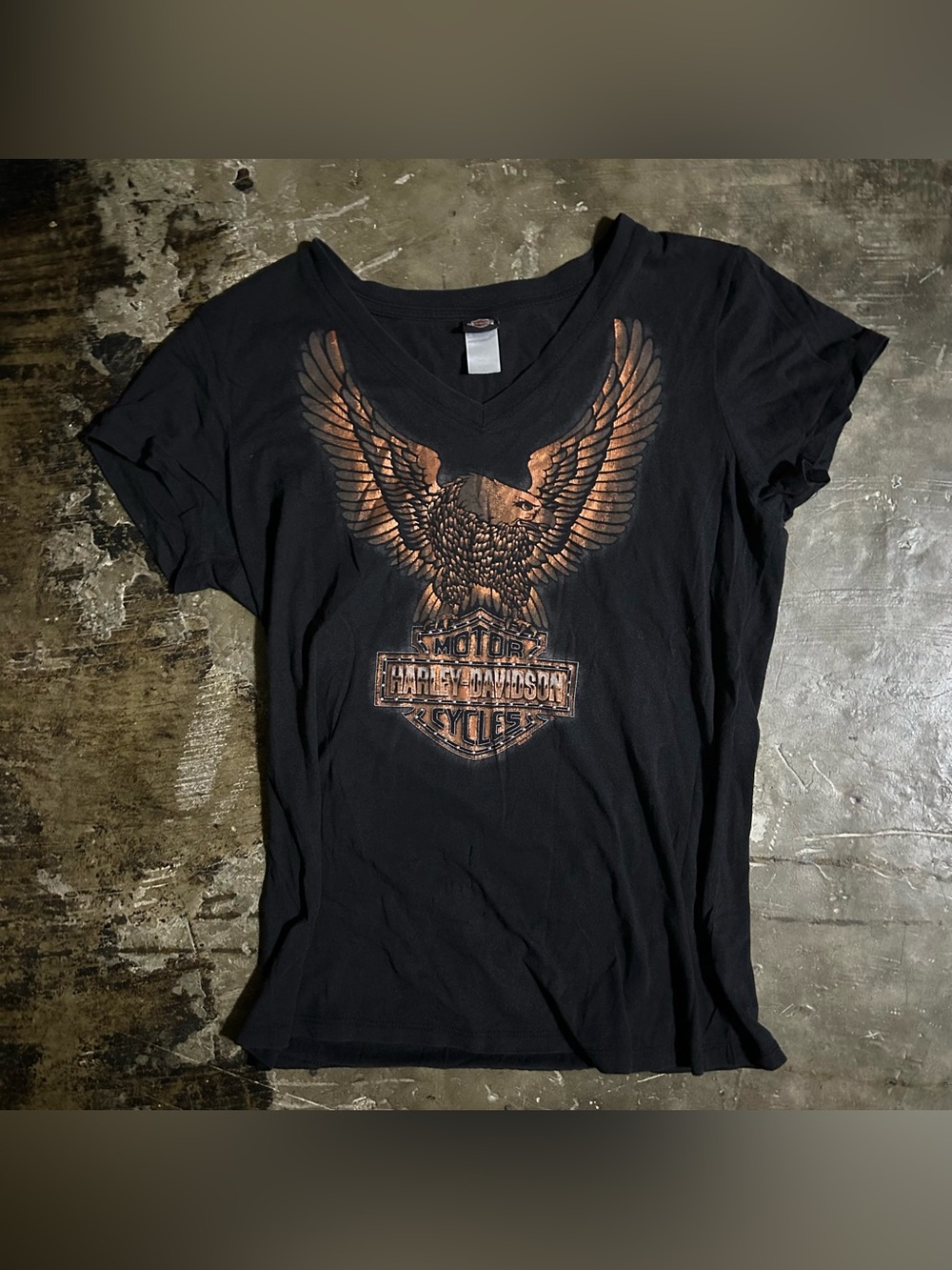 SIZE LARGE Women’s Harley Davidson black V-neck Las Vegas NV shirt